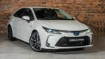 Jantes alliage noires 17 pouces Racing Line pour Toyota avec style sportif et montage homogène – Image 3